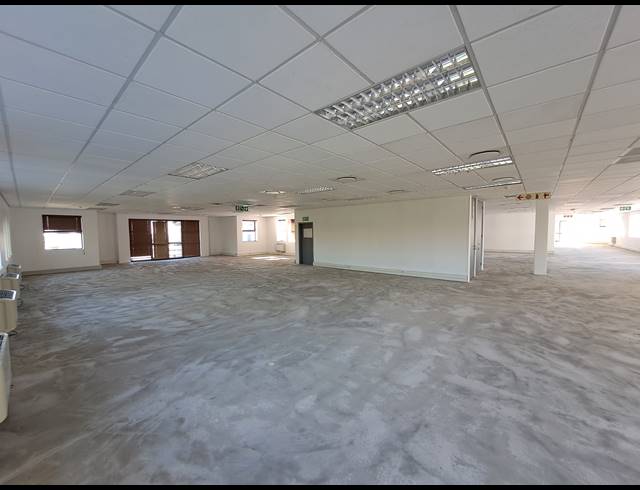 1,575M² OFFICE TO LET IN ILLOVO